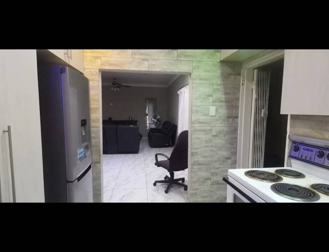 3 BEDROOM HOUSE FOR SALE IN VANDERBIJLPARK CE 1